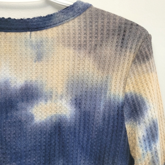 Eri + Ali Waffle Knit Tallie Tie Dye Top - Picture 6 of 7